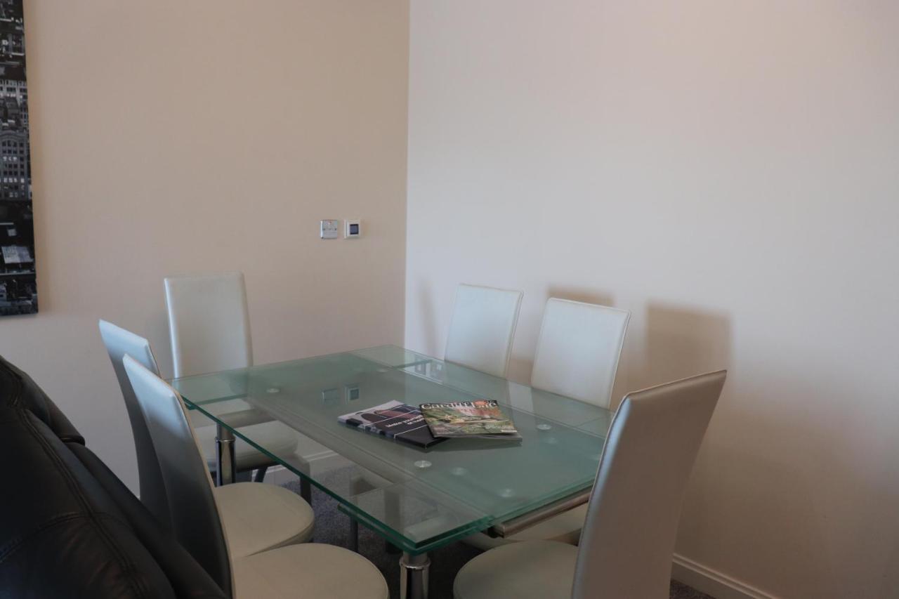 Century Wharf Apartments By Urban Space Cardiff Ngoại thất bức ảnh