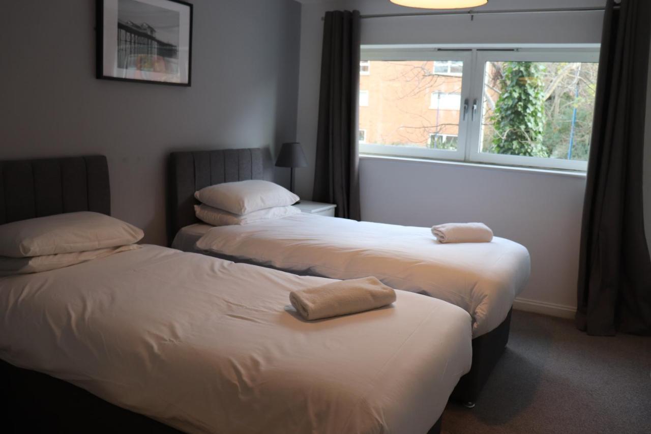 Century Wharf Apartments By Urban Space Cardiff Ngoại thất bức ảnh