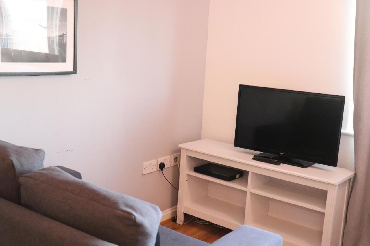 Century Wharf Apartments By Urban Space Cardiff Ngoại thất bức ảnh