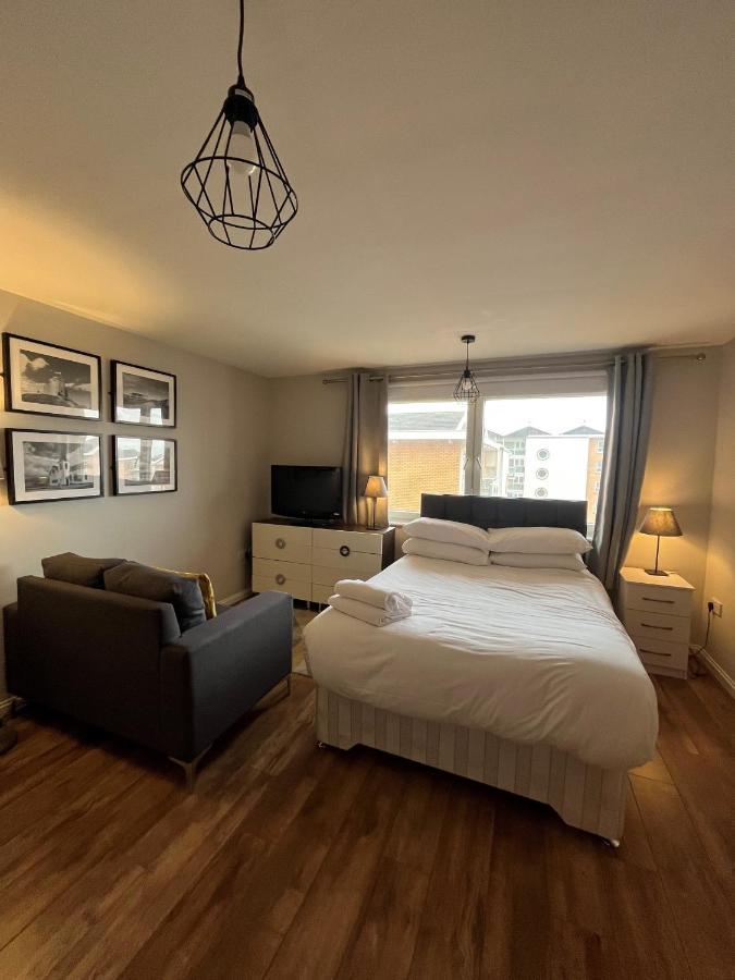 Century Wharf Apartments By Urban Space Cardiff Ngoại thất bức ảnh